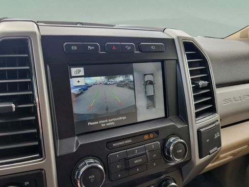 Used 2019 Ford F250 Lariat w/ Lariat Ultimate Package AWD/4WD image 29