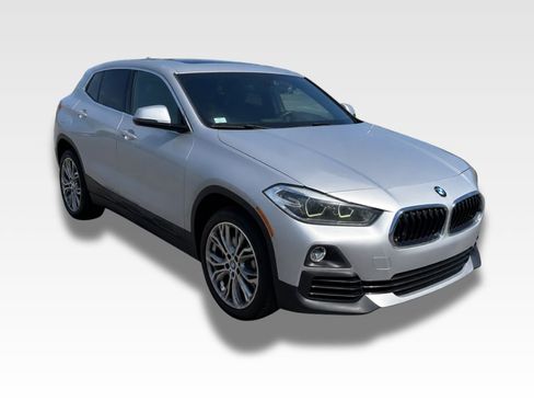Used 2018 BMW X2 sDrive28i w/ Convenience Package FWD image 2