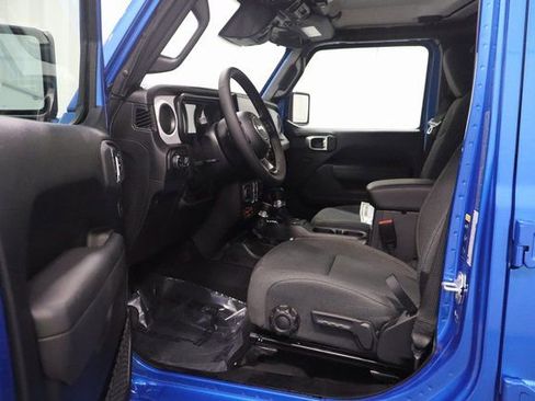 New 2026 Jeep Gladiator Willys image 11