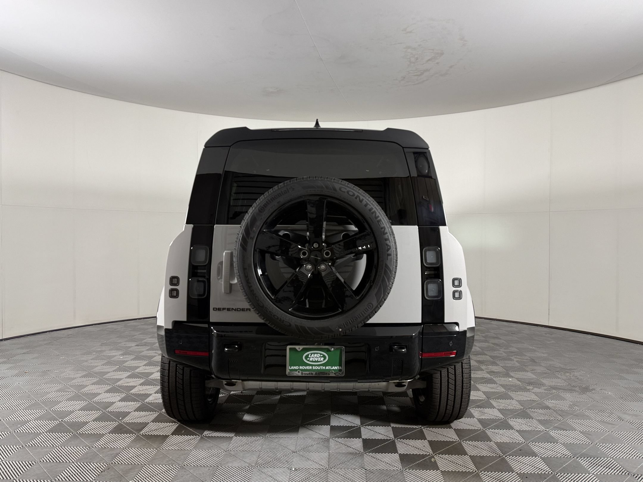 New 2026 Land Rover Defender 110 X-Dynamic SE AWD/4WD image 10