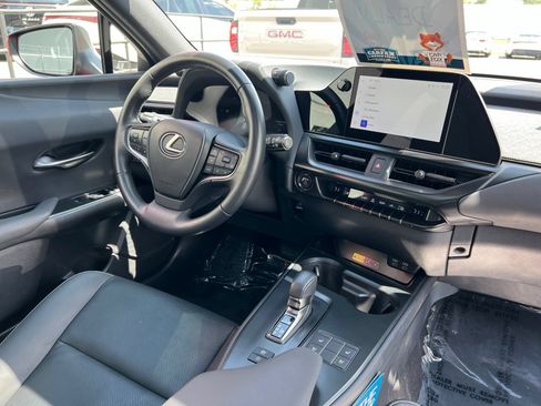 Used 2025 Lexus UX 300h FWD w/ Accessory Package (Z2) image 67