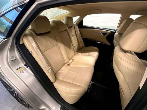 Used 2017 Toyota Avalon XLE w/ All Weather Liner Package FWD image 25