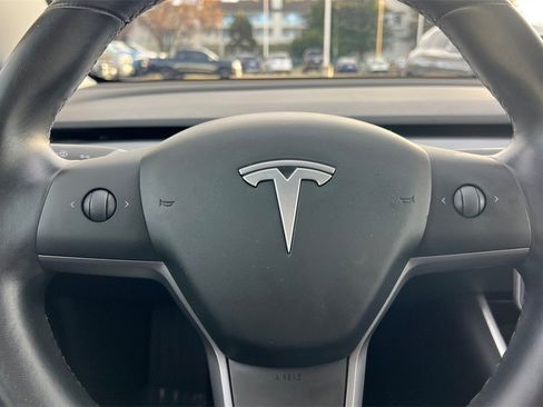 Used 2018 Tesla Model 3 Long Range image 22