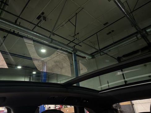 Used 2018 Porsche Macan image 39