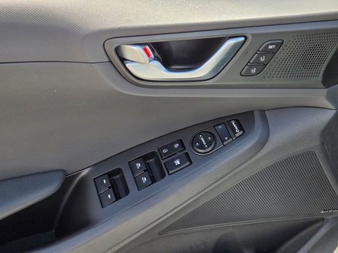 Used 2019 Hyundai Ioniq Limited FWD image 15
