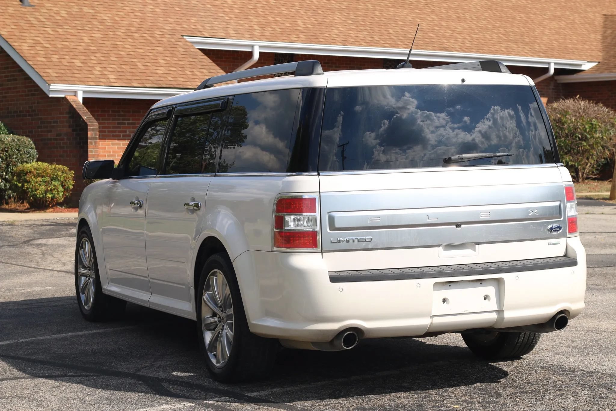 Used 2019 Ford Flex Limited w/ Equipment Group 303A AWD/4WD image 3