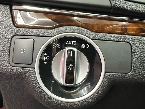 Used 2012 Mercedes-Benz E 350 4MATIC Coupe w/ Premium 2 Pkg image 18