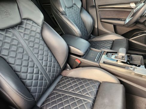 Used 2021 Audi SQ5 Prestige image 12