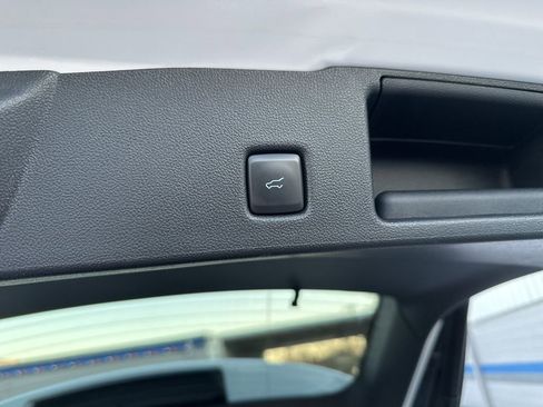 Used 2024 Ford Escape Active image 11