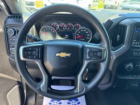 Used 2022 Chevrolet Silverado 1500 Custom w/ Safety Confidence Package AWD/4WD image 14