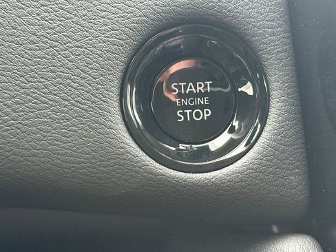 New 2026 Nissan Armada SV image 20