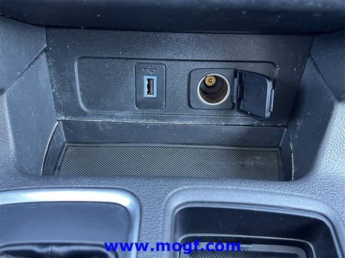 Used 2019 Ford Escape SEL image 10