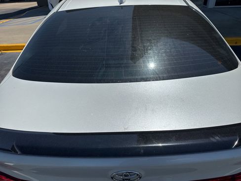 Used 2022 Toyota Avalon Touring w/ Advanced Safety Package image 12