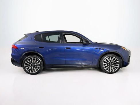 Used 2025 Maserati Grecale Modena AWD/4WD image 42