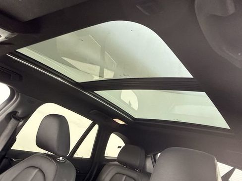 Used 2019 BMW X1 xDrive28i w/ Convenience Package AWD/4WD image 19