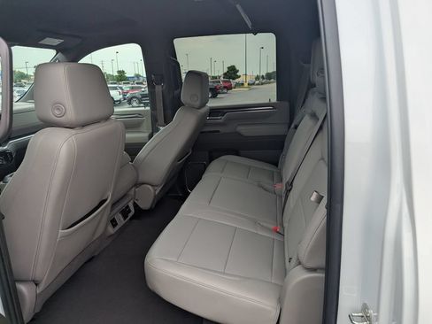 Used 2024 Chevrolet Silverado 2500 LTZ AWD/4WD image 11
