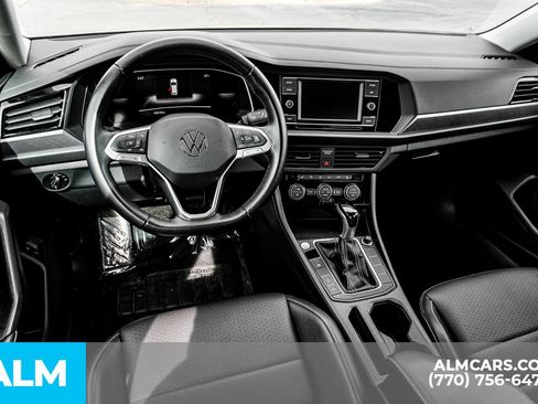 Used 2024 Volkswagen Jetta SE FWD image 29