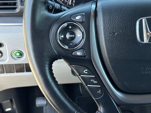 Certified 2017 Honda Pilot EX-L image 11