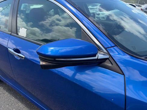 Used 2016 Honda Civic Touring image 14