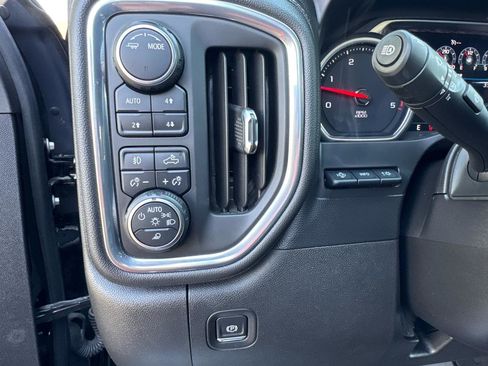 Used 2021 Chevrolet Silverado 2500 High Country w/ Technology Package AWD/4WD image 22