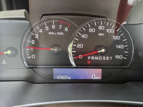 Used 2006 Cadillac DTS w/ Trunk Convenience Package FWD image 22