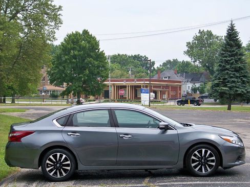 Used 2018 Nissan Altima 2.5 SL image 9