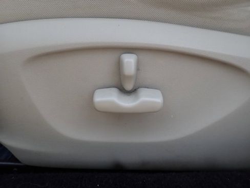 Used 2009 Subaru Outback 2.5i Special Edition image 12