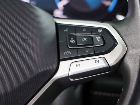 Used 2024 Volkswagen Atlas SE image 14