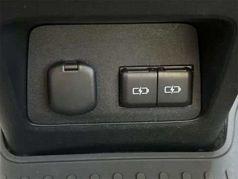 Used 2025 Lexus NX 300h AWD w/ Luxury Package image 17