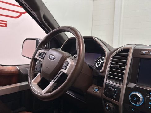 Used 2018 Ford F150 King Ranch w/ Equipment Group 601A Luxury AWD/4WD image 60