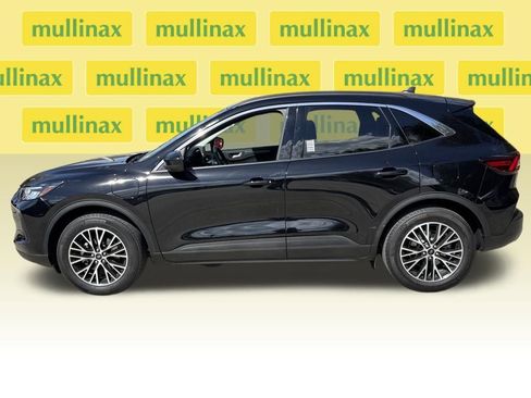 Used 2024 Ford Escape SE image 10