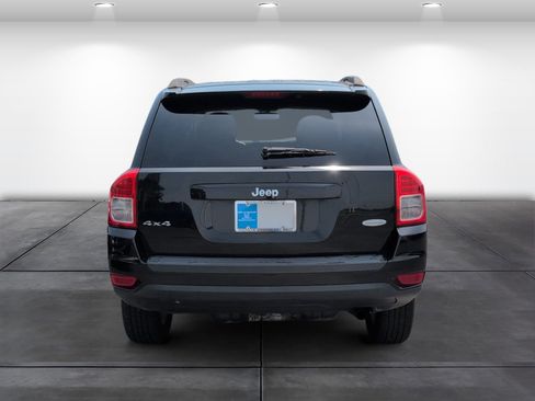 Used 2013 Jeep Compass Latitude AWD/4WD image 5