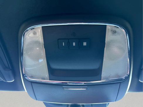Used 2014 Dodge Charger SXT RWD image 31