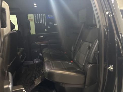Used 2022 GMC Sierra 2500 Denali w/ Denali Ultimate Package image 19