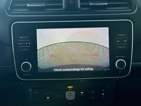 Used 2021 Nissan Leaf SV Plus image 23