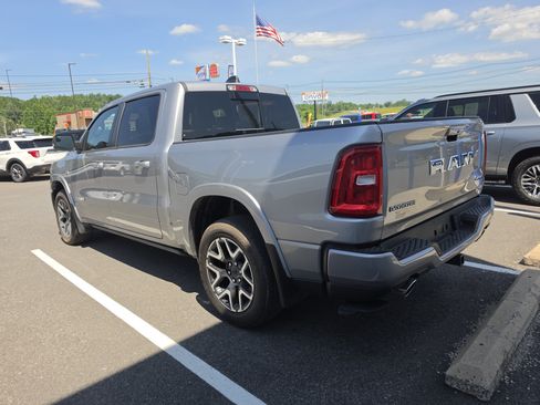 Used 2026 RAM 1500 Laramie AWD/4WD image 6