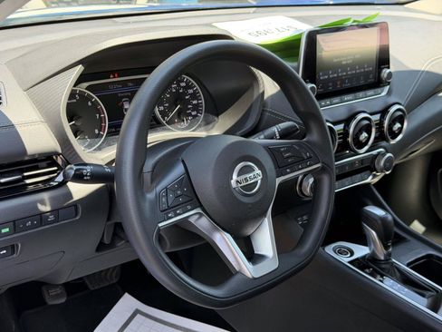 Used 2023 Nissan Sentra SV FWD image 14