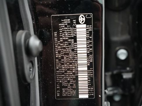 Used 2024 Toyota Corolla LE FWD image 56