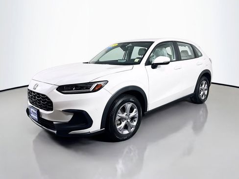 Certified 2024 Honda HR-V LX image 3