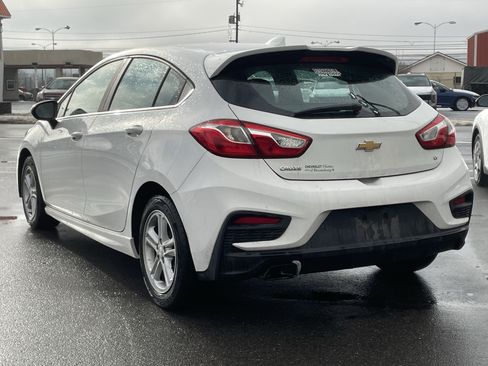 Used 2017 Chevrolet Cruze LT w/ Convenience Package image 6