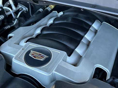 Used 2019 Cadillac Escalade ESV Luxury image 31