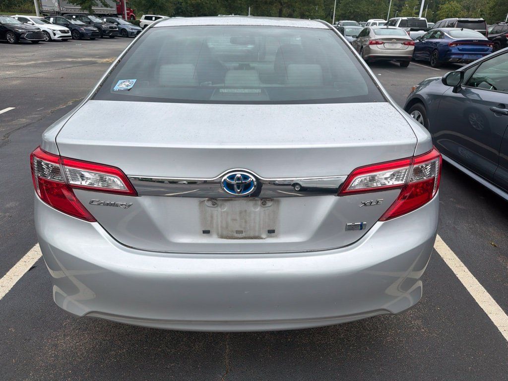 Used 2012 Toyota Camry XLE FWD image 6