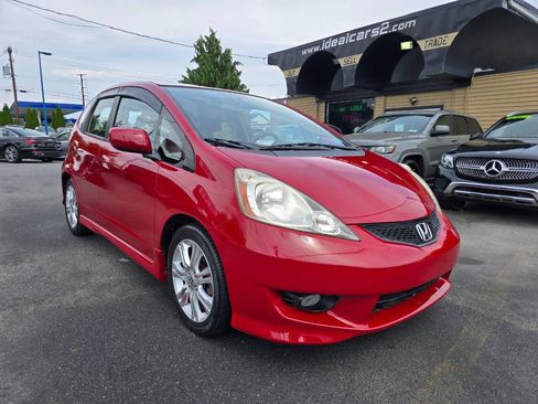 Used 2009 Honda Fit Sport image 1