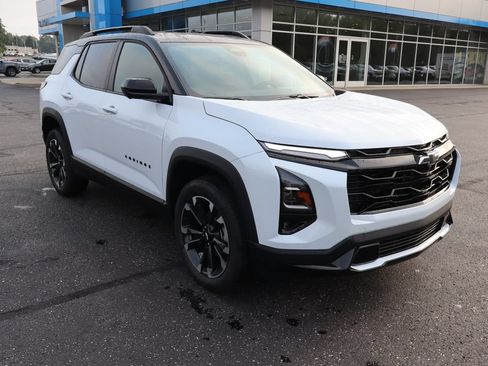 New 2027 Chevrolet Equinox RS w/ Safety and Technology Package AWD/4WD image 2