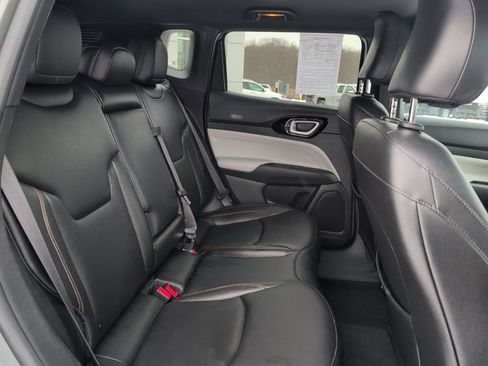 Used 2024 Jeep Compass Limited image 15