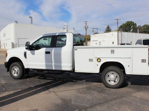 Used 2019 Ford F350 XL w/ Power Equipment Group image 7