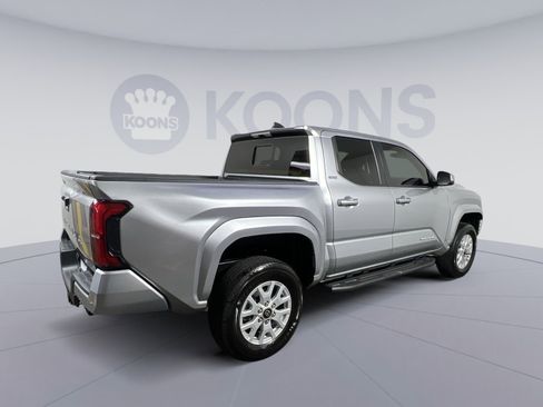 Used 2024 Toyota Tacoma SR5 image 7