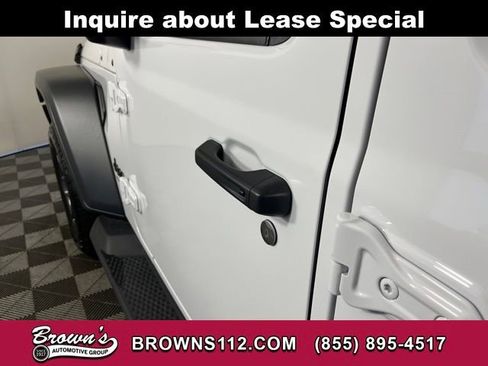 Used 2026 Jeep Wrangler Sport S image 13