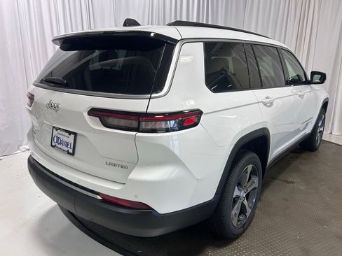 New 2026 Jeep Grand Cherokee L Limited AWD/4WD image 32