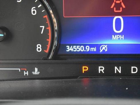 Used 2024 Ford Explorer XLT w/ Equipment Group 202A AWD/4WD image 28